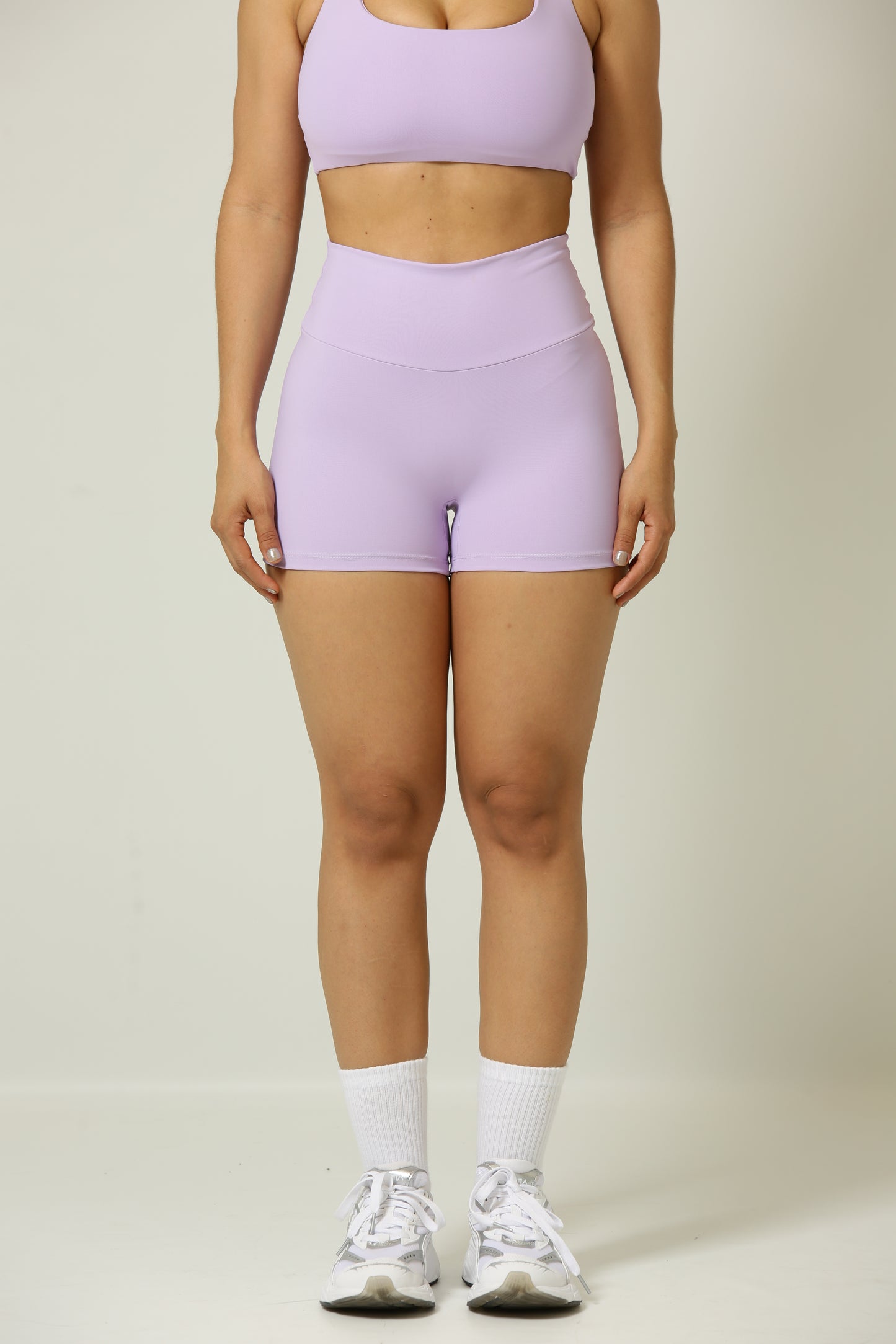 Short Bloom Lila