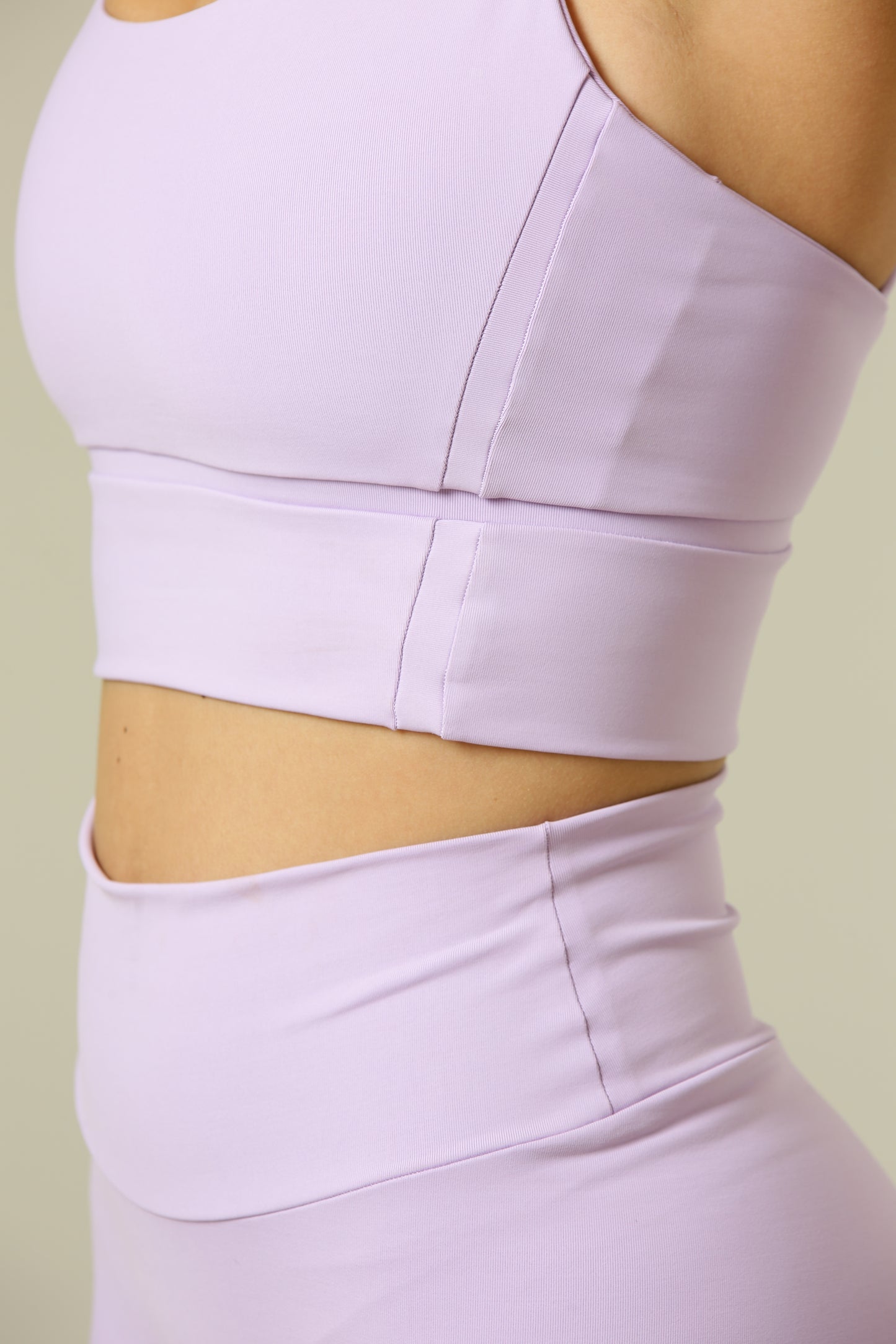 Top Active Lila